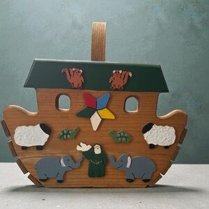 Wooden Noah's Ark Decor with Animals